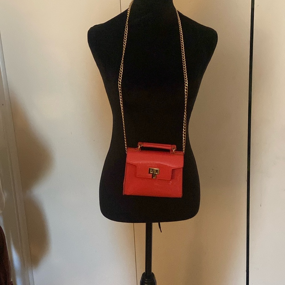 Elegant Chain Strap Bag